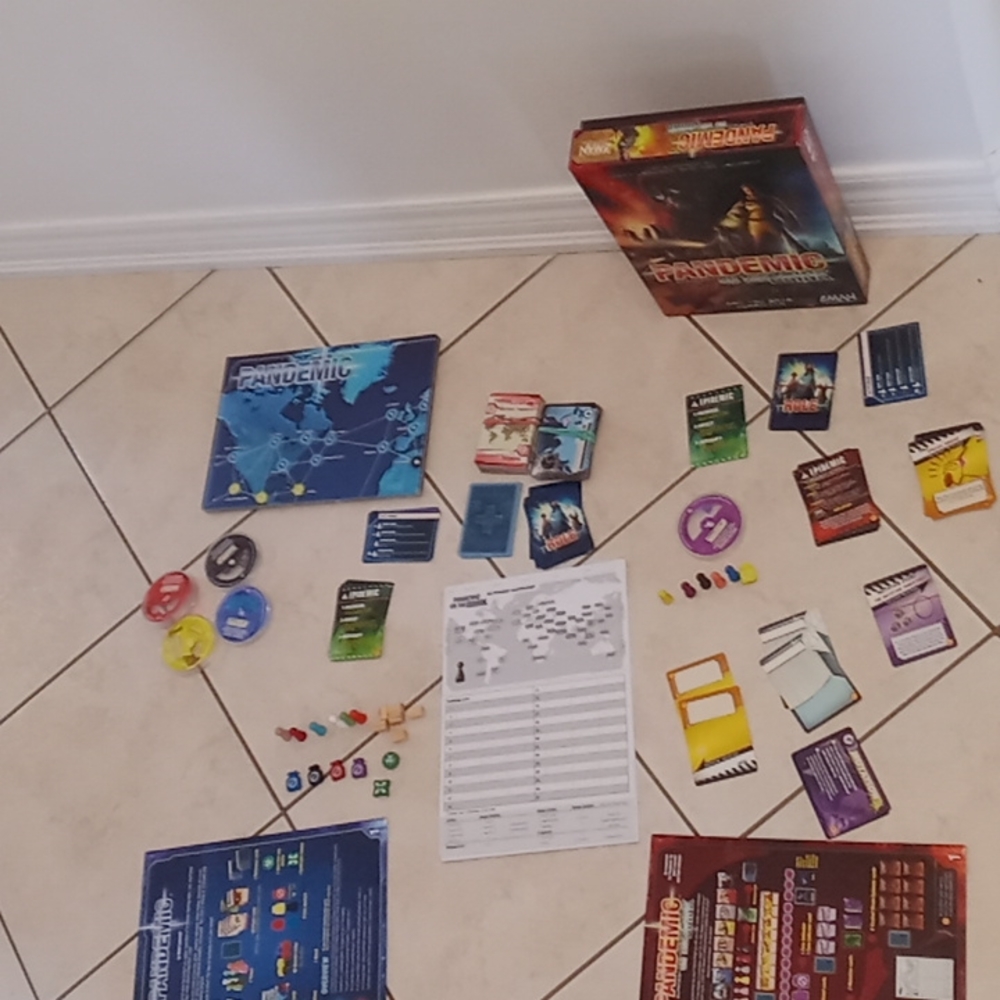 Pandemic and on the brink expansion *missing 3 pawns and sticker*